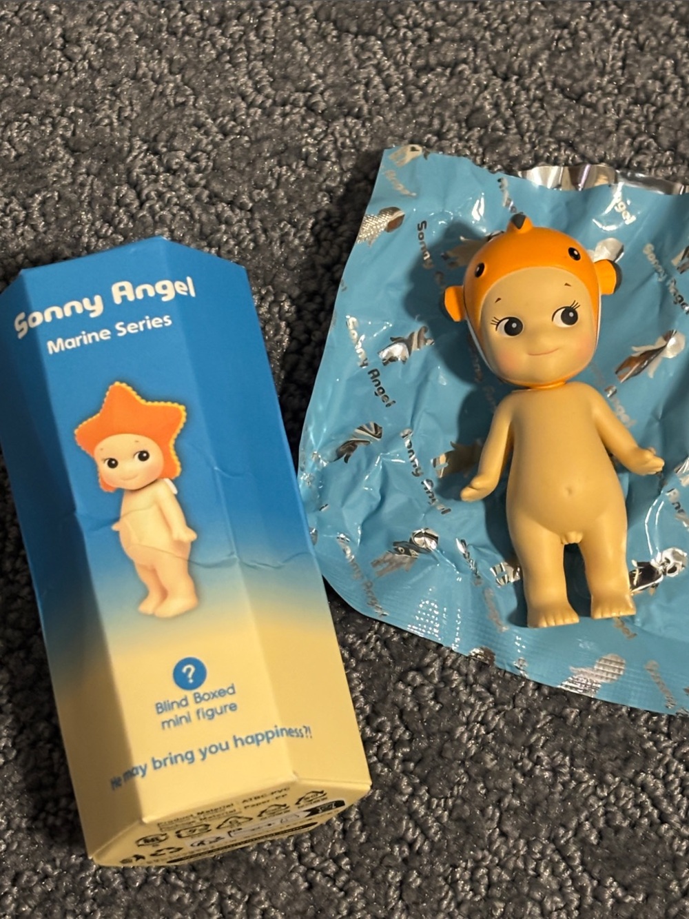 NWOT authentic Clownfish Sonny Angel - Picture 2 of 3